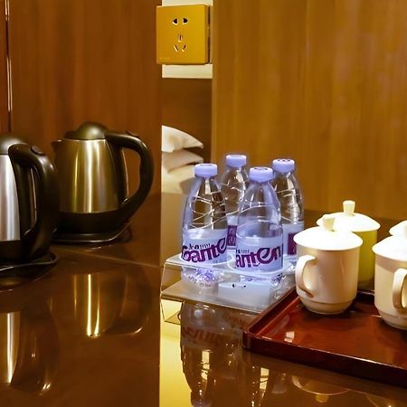 My Pleasant Hotel Шънджън Екстериор снимка
