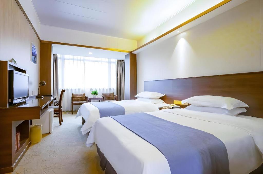 My Pleasant Hotel Шънджън Екстериор снимка
