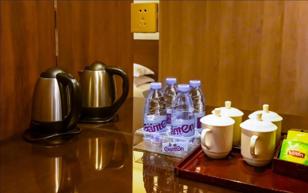 My Pleasant Hotel Шънджън Екстериор снимка