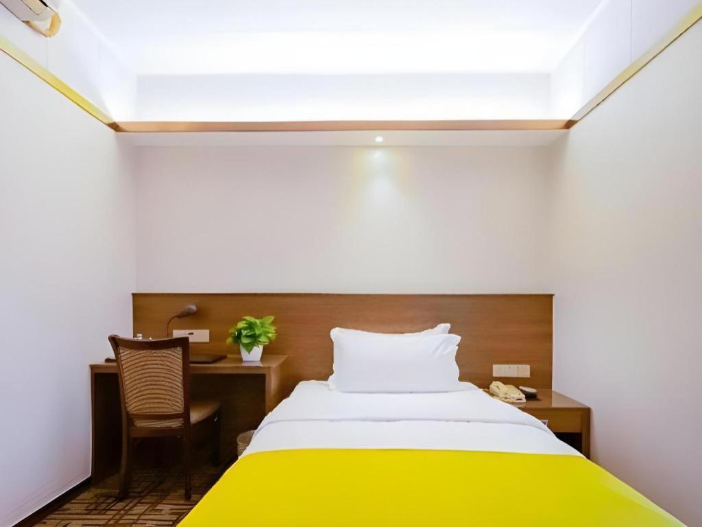 My Pleasant Hotel Шънджън Екстериор снимка